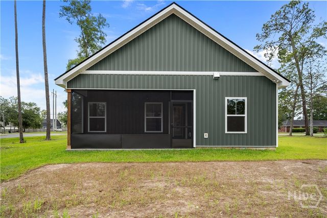 145 Waters Circle, Pembroke, GA 31321