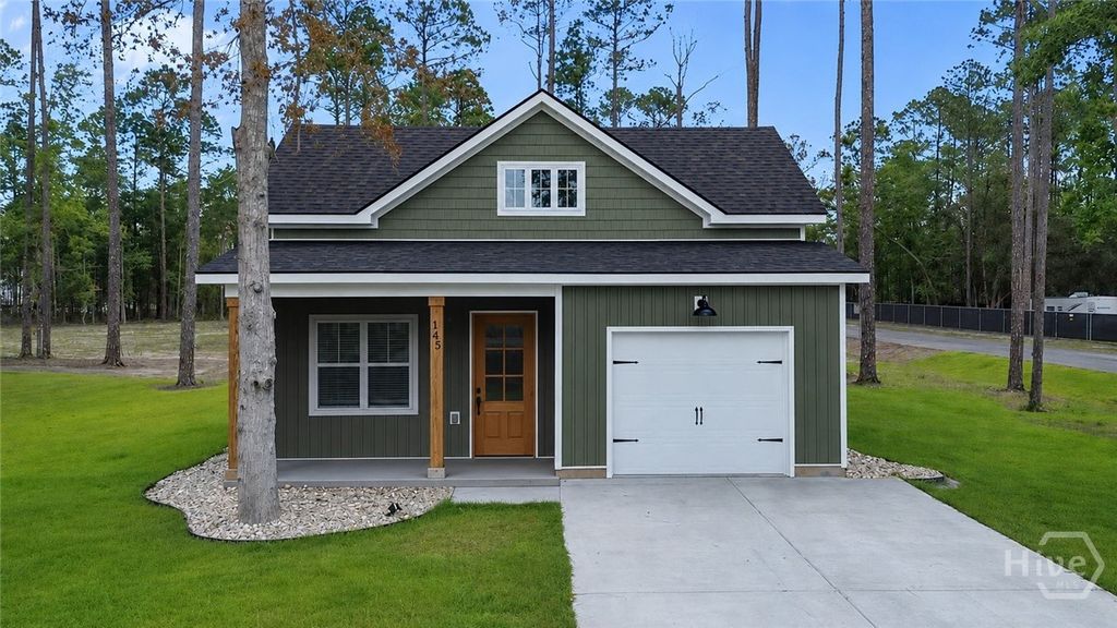 145 Waters Circle, Pembroke, GA 31321