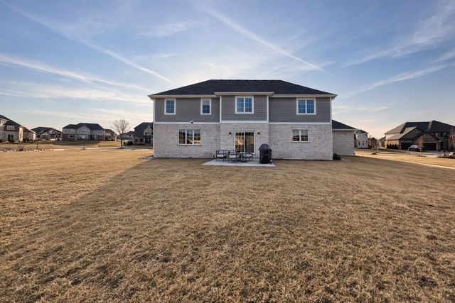 8660 High Stone Way, Frankfort, IL 60423