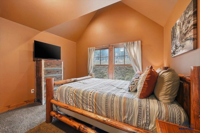 21170 GILDED MOUNTAIN RD, Lead, SD 57754