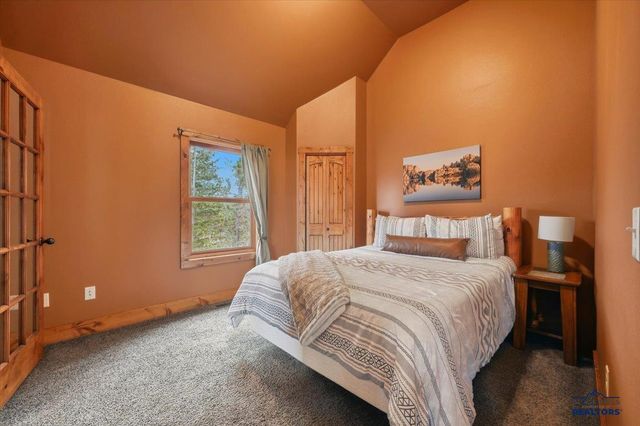 21170 GILDED MOUNTAIN RD, Lead, SD 57754