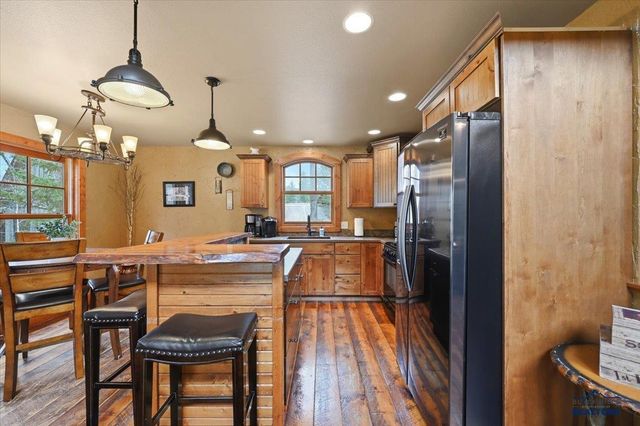 21170 GILDED MOUNTAIN RD, Lead, SD 57754