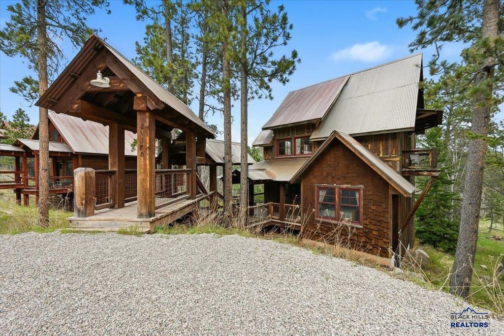 21170 GILDED MOUNTAIN RD, Lead, SD 57754