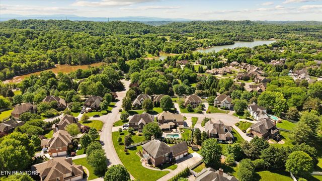 9106 Farrell Park Lane, Knoxville, TN 37922