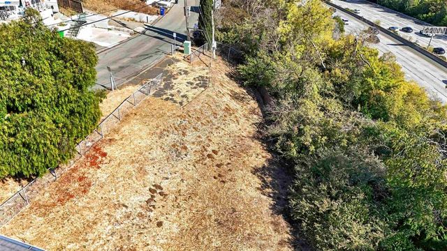 14643 Saturn Dr, Castro Valley, CA 94578