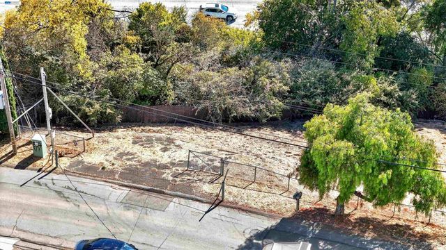 14643 Saturn Dr, Castro Valley, CA 94578