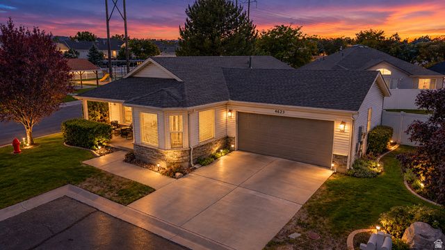 4623 S BLOSSOM GLN, Roy, UT 84067