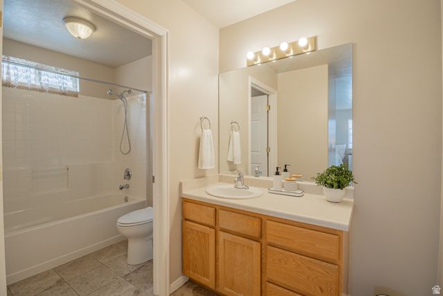 4623 S BLOSSOM GLN, Roy, UT 84067