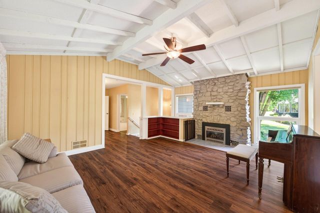 12020 Mayflower Circle, Minnetonka, MN 55305