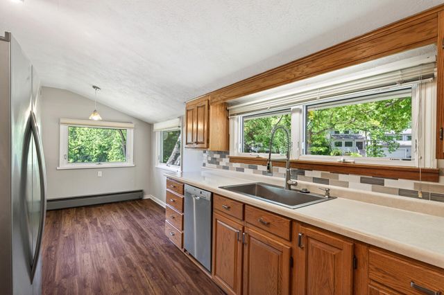 12020 Mayflower Circle, Minnetonka, MN 55305