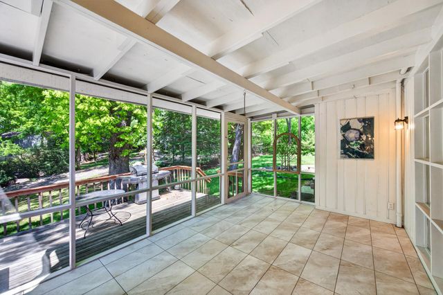 12020 Mayflower Circle, Minnetonka, MN 55305