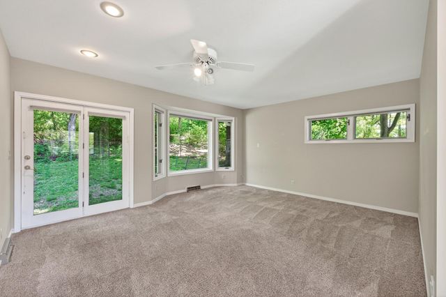12020 Mayflower Circle, Minnetonka, MN 55305