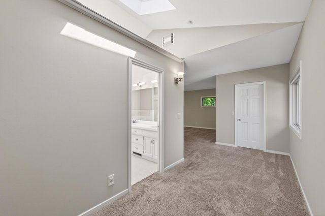 12020 Mayflower Circle, Minnetonka, MN 55305