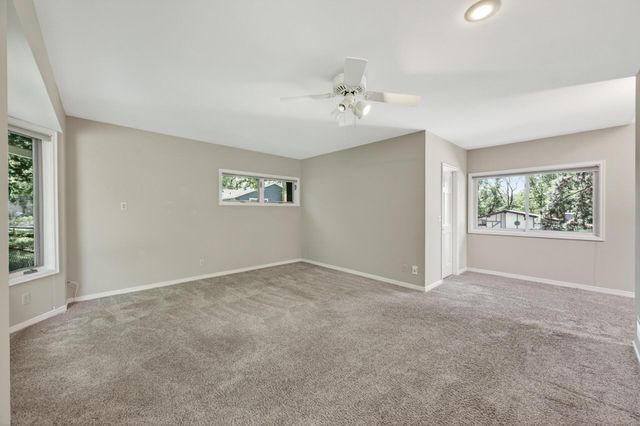 12020 Mayflower Circle, Minnetonka, MN 55305