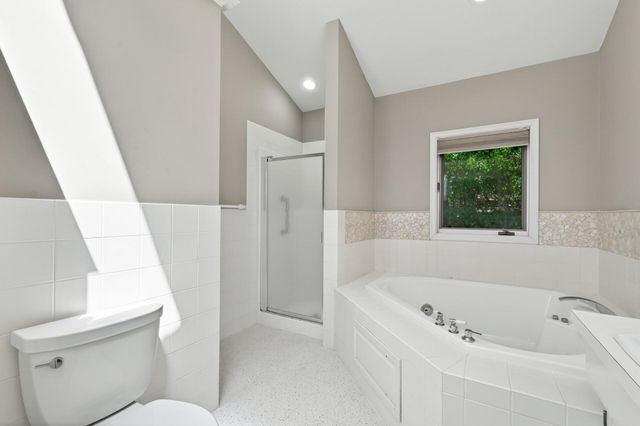 12020 Mayflower Circle, Minnetonka, MN 55305