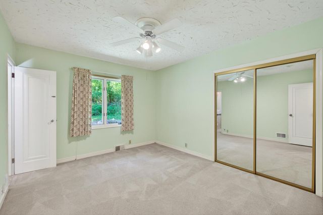 12020 Mayflower Circle, Minnetonka, MN 55305