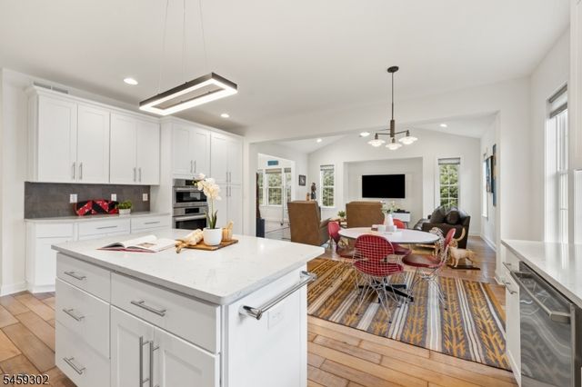 7 Portland Dr, Montgomery Twp., NJ 08558