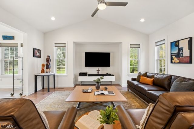 7 Portland Dr, Montgomery Twp., NJ 08558