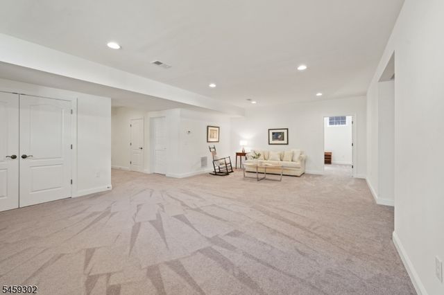 7 Portland Dr, Montgomery Twp., NJ 08558