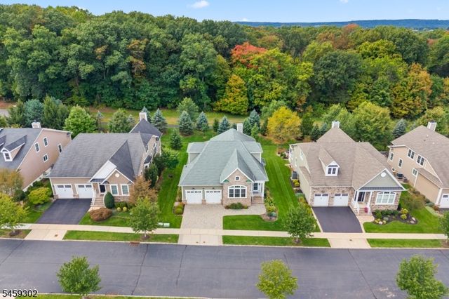7 Portland Dr, Montgomery Twp., NJ 08558