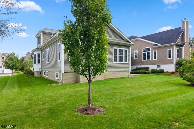 7 Portland Dr, Montgomery Twp., NJ 08558
