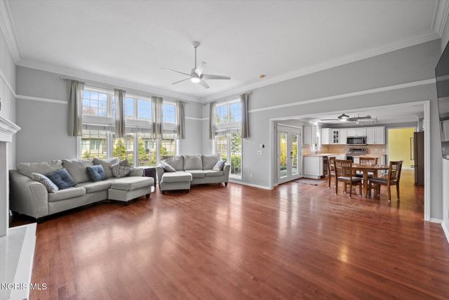 8122 N Bridge Way, Maumee, OH 43537