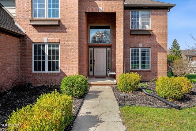 8122 N Bridge Way, Maumee, OH 43537
