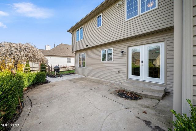 8122 N Bridge Way, Maumee, OH 43537