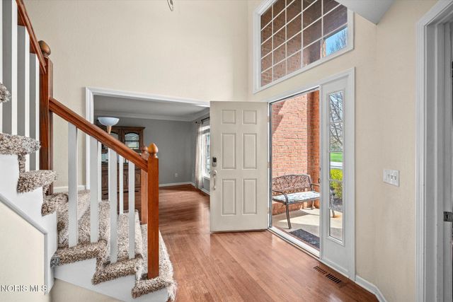 8122 N Bridge Way, Maumee, OH 43537