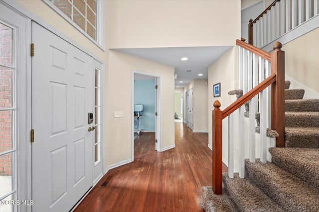 8122 N Bridge Way, Maumee, OH 43537