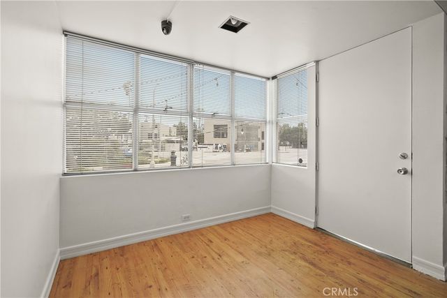 215 Windward Avenue, Venice, CA 90291