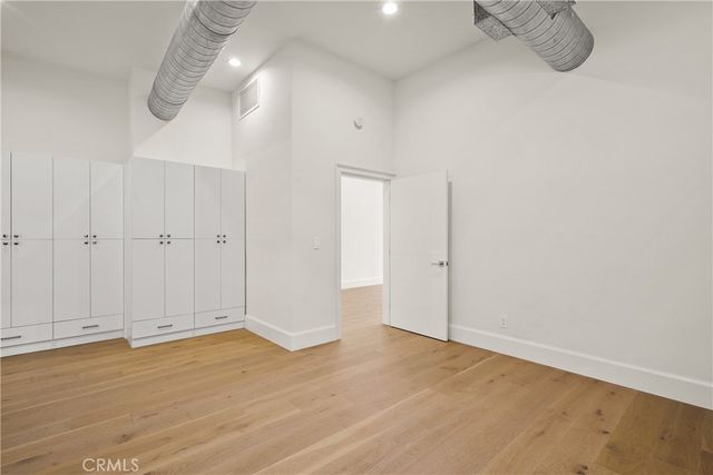 215 Windward Avenue, Venice, CA 90291