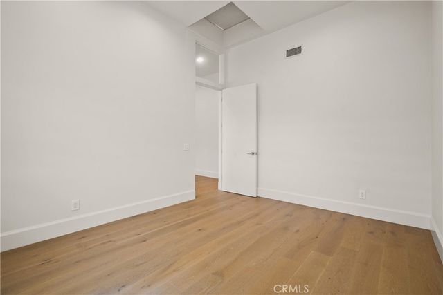 215 Windward Avenue, Venice, CA 90291