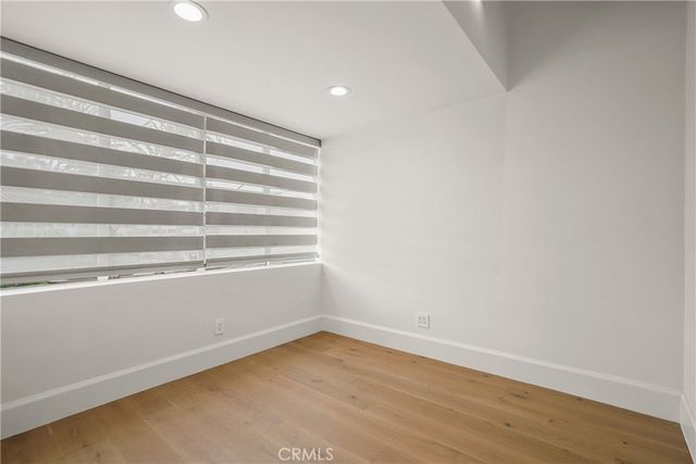 215 Windward Avenue, Venice, CA 90291