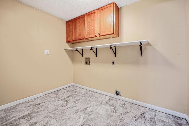 111 Holiday Terrace, Searcy, AR 72143