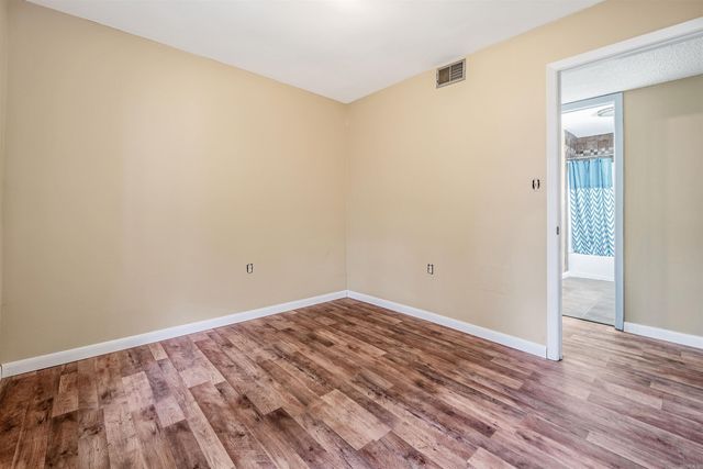 111 Holiday Terrace, Searcy, AR 72143