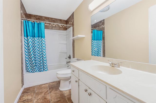 111 Holiday Terrace, Searcy, AR 72143