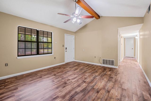 111 Holiday Terrace, Searcy, AR 72143