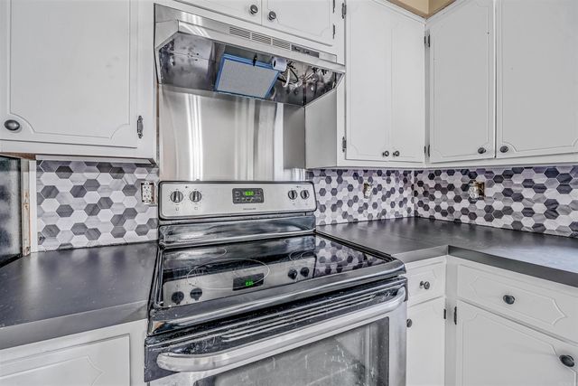 111 Holiday Terrace, Searcy, AR 72143