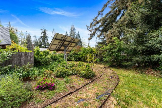 1432 NW Lawnridge Avenue, Grants Pass, OR 97526