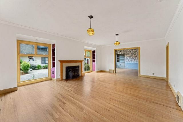 1432 NW Lawnridge Avenue, Grants Pass, OR 97526