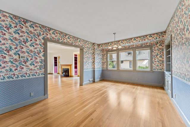 1432 NW Lawnridge Avenue, Grants Pass, OR 97526