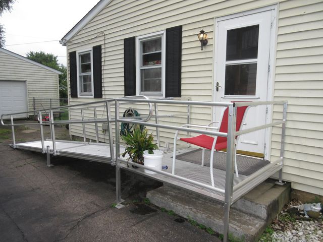 187 Bachmann Avenue, Newark, OH 43055