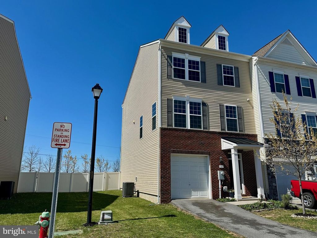 135 SCHRAMM LOOP, Stephens City, VA 22655