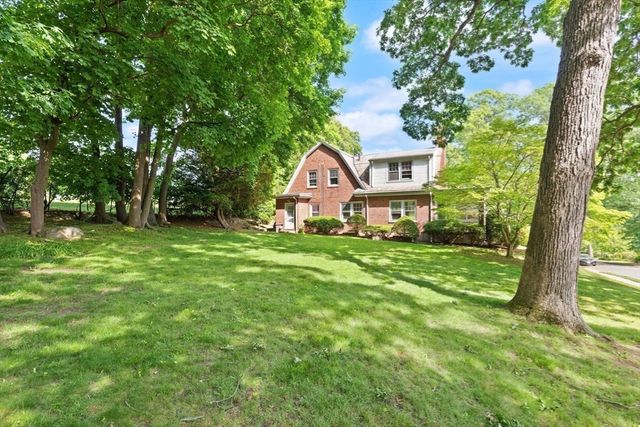 35 Arden Road, Watertown, MA 02472