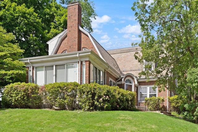 35 Arden Road, Watertown, MA 02472