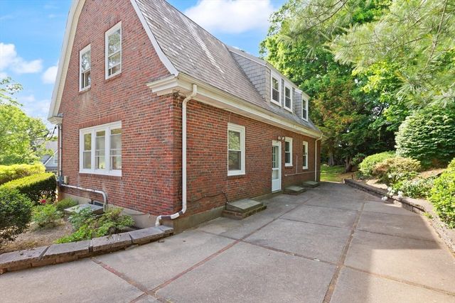 35 Arden Road, Watertown, MA 02472