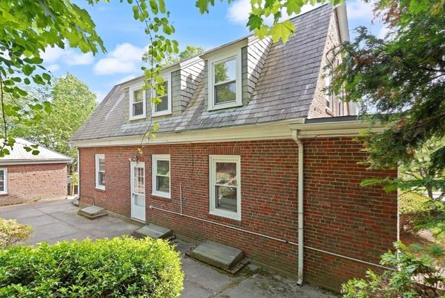 35 Arden Road, Watertown, MA 02472