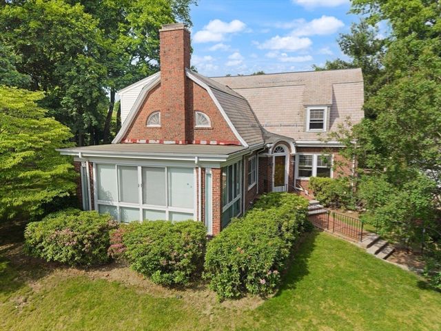 35 Arden Road, Watertown, MA 02472