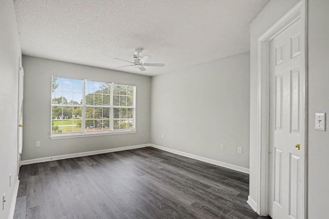 4910 Windsor Green Way Unit 302, Myrtle Beach, SC 29579